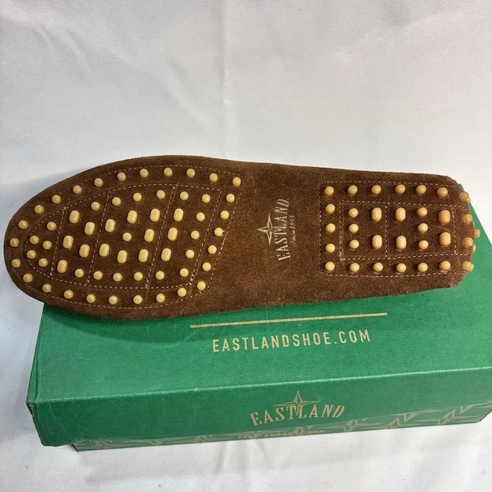 Eastland Sawgrass Women’s 10M Brown Suede Driving Moc Loafers Chain Bit 3289-04